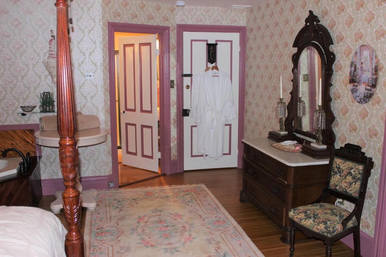 Carriage Stop Bed & Breakfast Palmyra Exterior photo